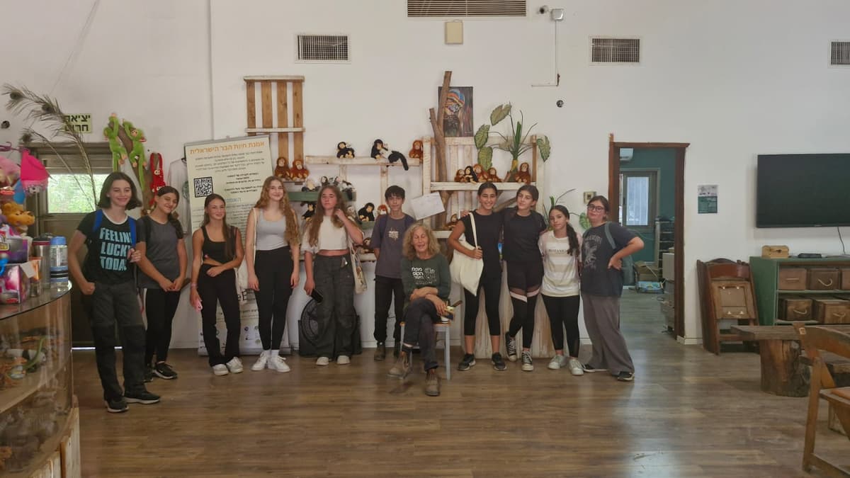 לא רק מול המסך: סיירת ההתנדבות של מודיעין מסכמת קיץ מלא נתינה