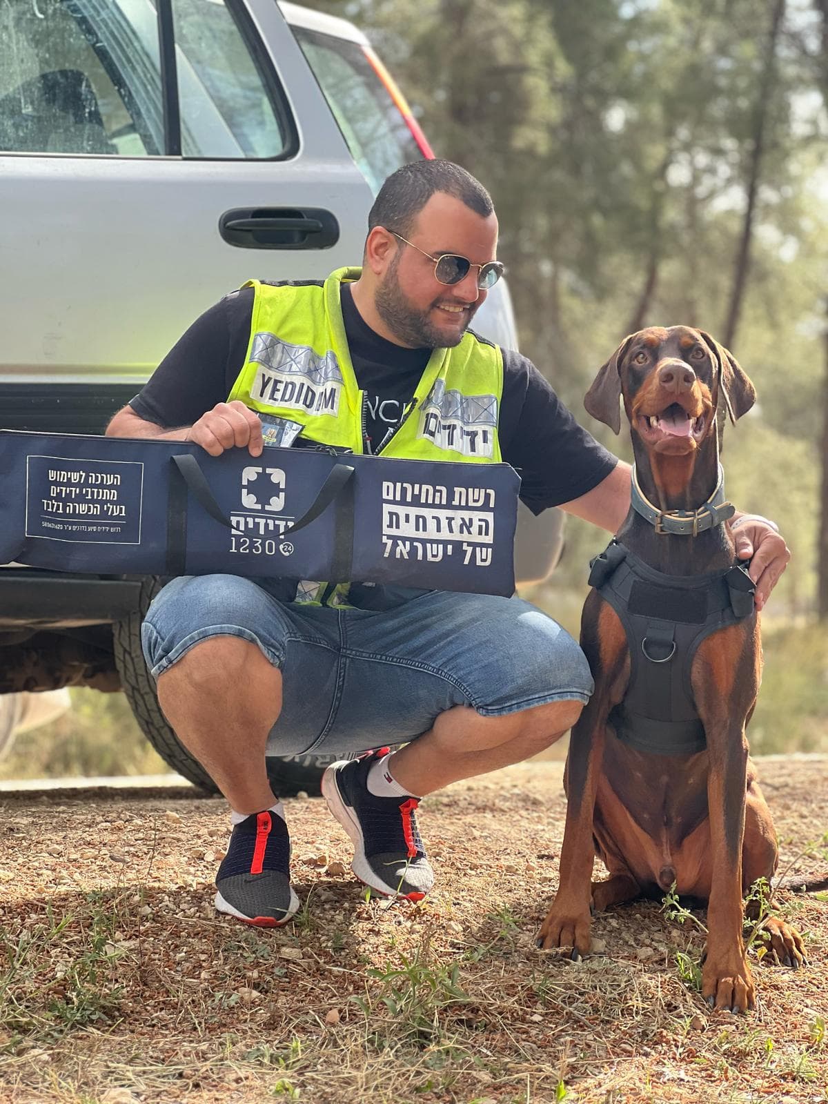 האיש שלא עוצר: צח שמחה מרים אנשים – באימונים טכנולוגיים ובצד הדרך