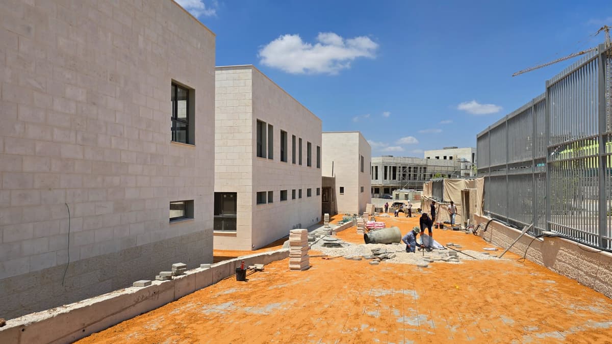 בשורה למורשת: בית ספר אמי"ת בנות, גני ילדים ומתחם חינוך מודרני נפתחים בשנת הלימודים הקרובה