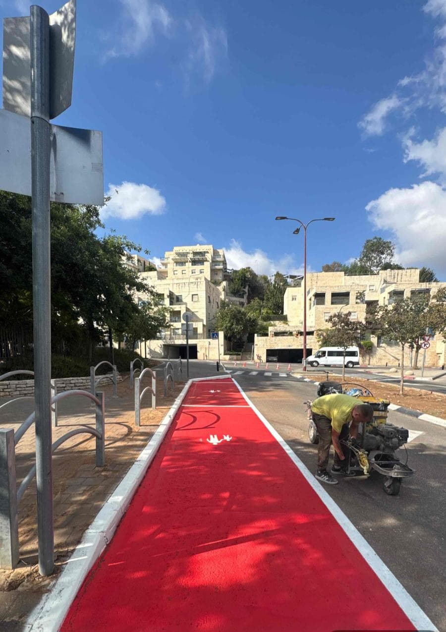 בטיחות לפני הכל: כל הסימונים צבועים, האם הנהגים מוכנים לשנת הלימודים?
