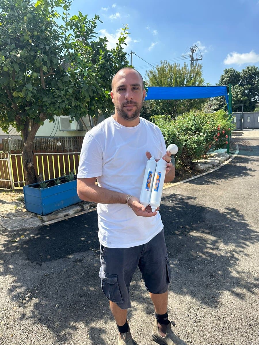 אלדד נונה – טכנאי מקררים