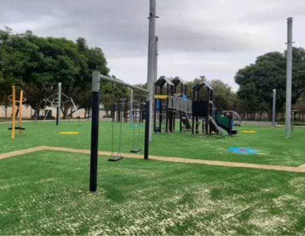 פארק עמק החולה (מול בית מספר 11 ו - 6)