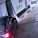 תיעוד מקומם: צעירים השתוללו וזרעו הרס בחניון העירוני – המחיר היקר שהם עומדים לשלם